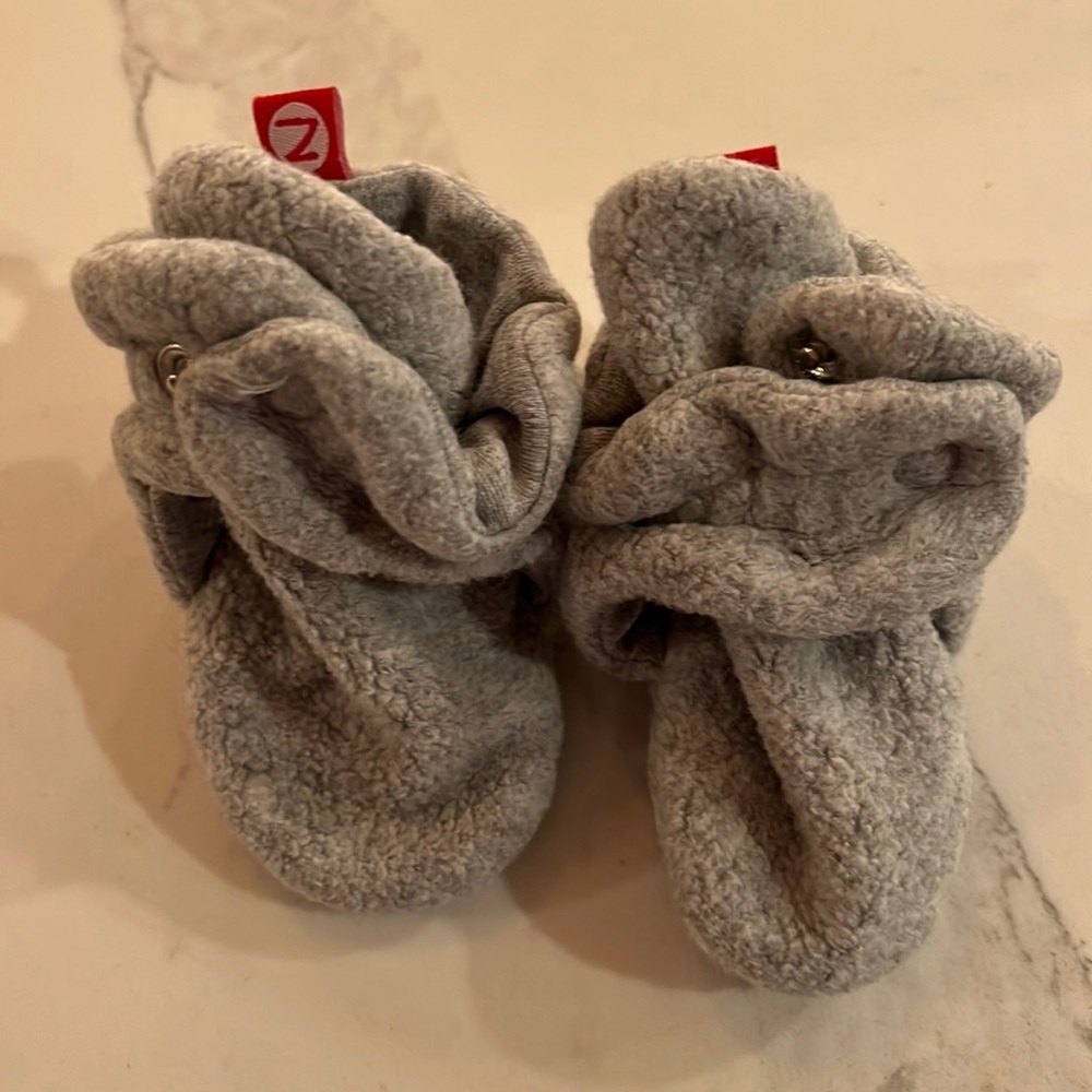 Zutano fleece booties